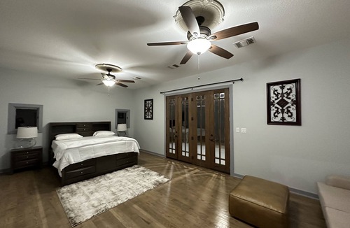 Era Other | Country Feel in City Limits , Quiet and Vibrant Ranch Home