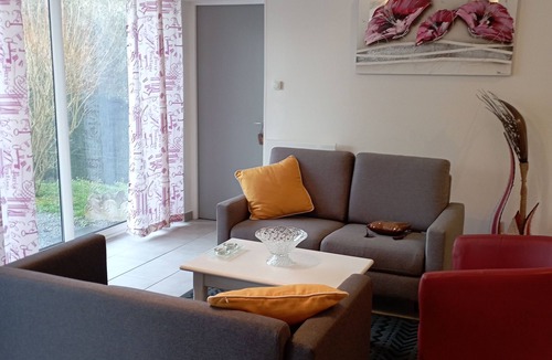 Saint-Martial-Viveyrol House | Country gite shared with owner