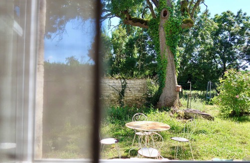 Saint-Saturnin-du-Bois House | Country house in the heart of nature. Pets welcome, ideal for families!