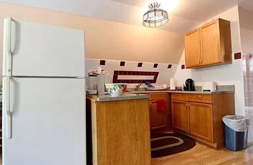 Hancock Apartment | Country Getaway: Upper House with lake access