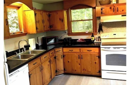 Acton House | Country getaway