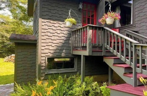 Acton House | Country getaway