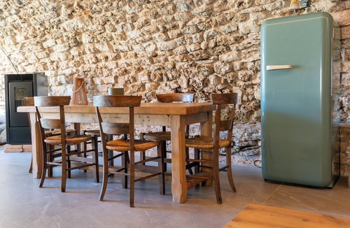Creissels House | Country gîte in the heart of the Larzac region, with breathtaking views of the Millau Viaduct.
