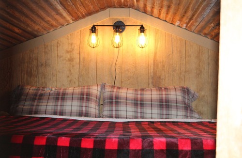 Elmo House | Country Guest House Near First Monday Trades Days