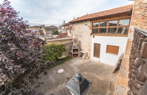 Canalejas de Penafiel House | Country House 'El Pico' with Mountain View, Private Terrace and Wi-Fi