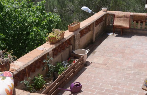 Sant Climent Sescebes House | Country house between sea and mountains