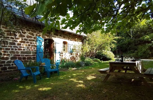 Marcouyeux (le Jardin) House | Country house