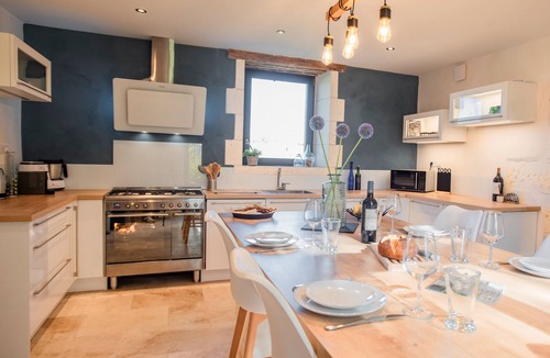 Champagne-et-Fontaine House | Country house with private pool and lovely views