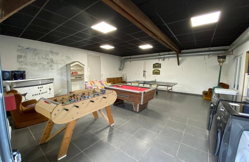 Le Bourgneuf-la-Foret House | Country house with heated indoor pool