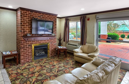 Knightdale Hotel | Country Hearth Inn Knightdale Raleigh