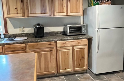 Sabinsville House | Country Hideaway - pets welcome