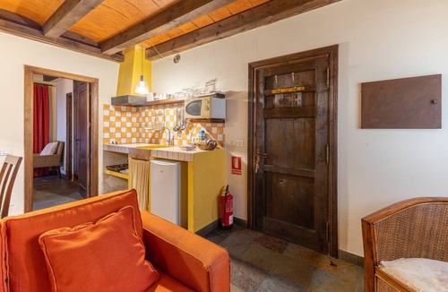 Braojos House | Country House 'Alojamiento Andromeda' with Mountain View and Wi-Fi