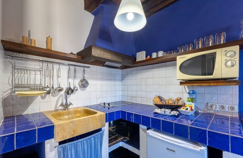 Braojos House | Country House 'Alojamiento Pegasus' with Mountain View, Balcony and Wi-Fi