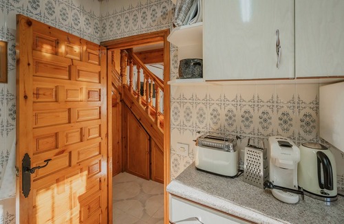 Llanaves de la Reina House | Country Home 'La Casa De Sara ' with Mountain View, Private Terrace and Wi-Fi