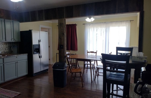 Glen Rose House | COUNTRY HOME AWAY FROM HOME
