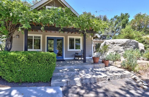 Lincoln Cottage | Country Home, Beautiful acreage, large creek