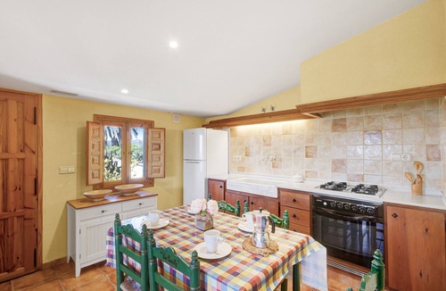 San Martin Sarroca House | Country Home 'Cal Tuyà' with Private Pool, Terrace and Garden