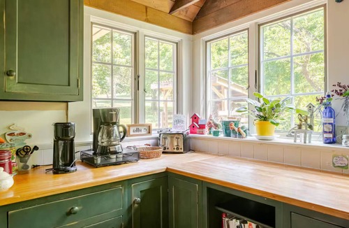 Hatfield House | Country home in beautiful Bucks County