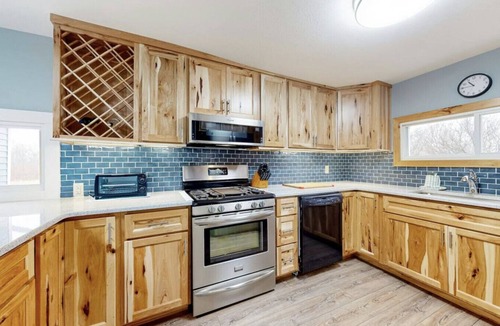 Dundee House | Country Home just minutes from multiple Finger Lakes!