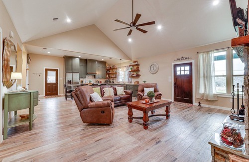 Fredericksburg House | Country Home Near Fredericksburg: Fire Pit & Grill