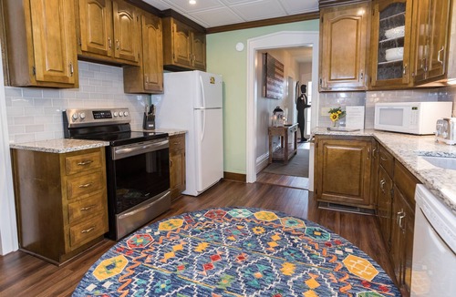 Norwalk House | Country Home Near It All! Cedar Point,Summit Motorsports,Sports Force,Kalahari
