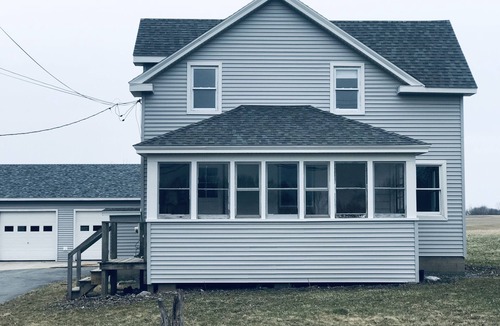 Skaneateles House | Country Home on the village edge with Hot Tub