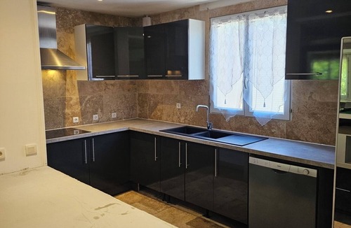 Caumont-sur-Durance House | Country House