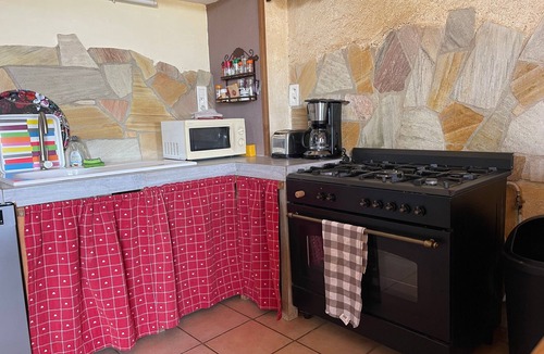 Champagnac-le-Vieux House | Country House “Terrasse de Genestoux” with Terrace and Fireplace