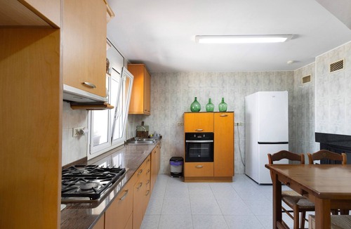 San Martin Sarroca House | Country House 'Cal Peret Miquelet' with Mountain View, Private Pool and Wi-Fi