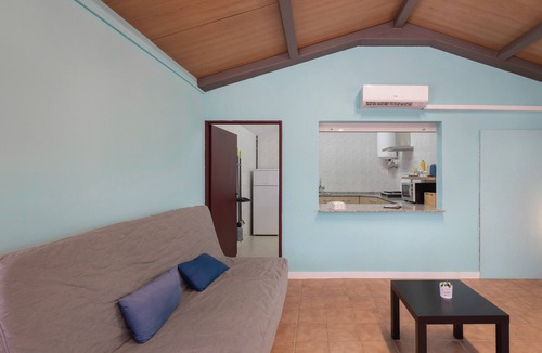 Vilobi Del Penedes Villa | Country House 'La Geneta' with Private Pool, Wi-Fi and Air Conditioning