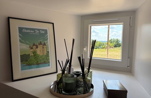 Lanobre House | Country house, 136 M2, living room 50 M2, 2 bedrooms, 2 living rooms, Cantal