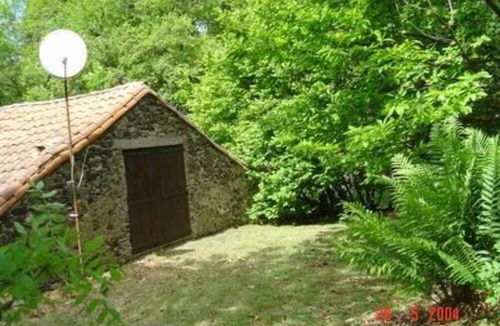 Alzon Cottage | Country house between forest and river