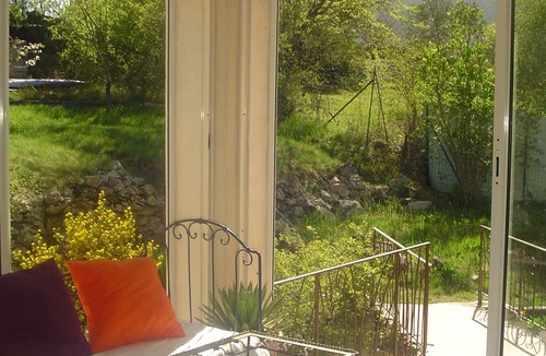 Brissac House | Country house between vineyards, scrubland and river.