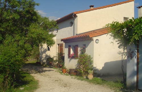 Brissac House | Country house between vineyards, scrubland and river.