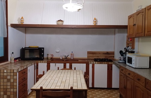 Grand-Brassac House | Country house bordering forest and river