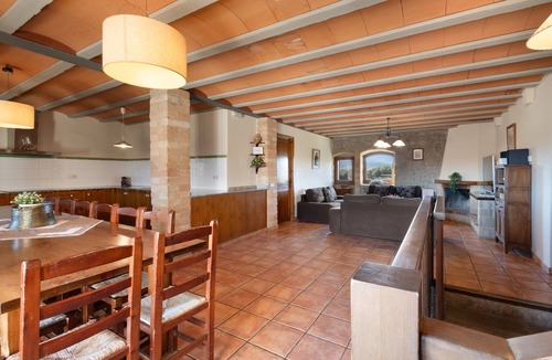 Casserres House | Country House 'Cal Cirera' with Mountain View, Wi-Fi and Air Conditioning