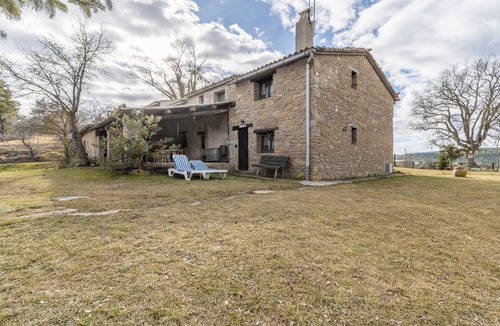 Capolat House | Country House 'Can Caubet Ll' with Mountain View, Shared Pool and Wi-Fi