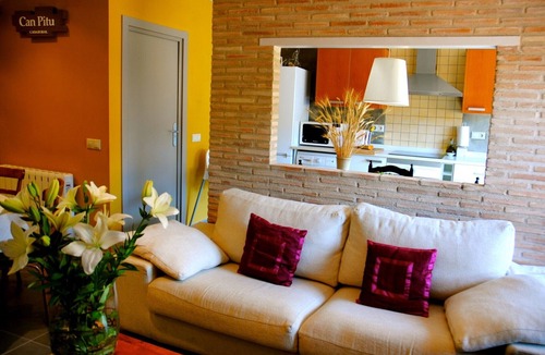 Alfondeguilla House | Country House 'Can Pitu' with Mountain View, Private Terrace and Air Conditioning