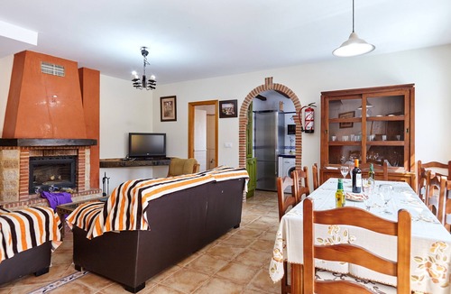 Arbuniel House | Country House 'Casa Calera' with Mountain View, Wi-Fi and Air Conditioning