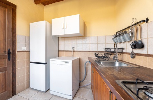 Chera House | Country House 'Casona Y Posada' with Mountain View, Wi-Fi and Air Conditioning