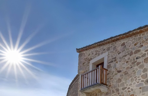 Piedralaves House | Country House 'Cuesta Del Reloj' with Mountain View, Wi-Fi and Air Conditioning