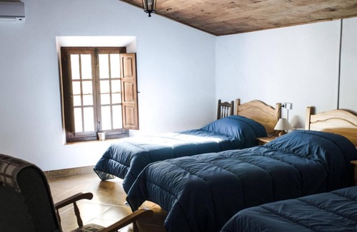 Mula House | Country House 'El Milano' with Mountain View, Wi-Fi and Air Conditioning