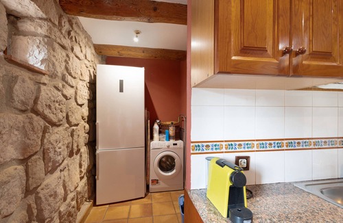 Santa Maria de Merles House | Country House 'El Sagnari' with Mountain View, Wi-Fi and Air Conditioning