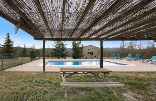 Santa Maria de Merles House | Country House 'El Sagnari' with Mountain View, Wi-Fi and Air Conditioning