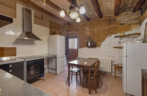 Gelida House | Country House 'Emilli' with Mountain View, Wi-Fi and Air Conditioning