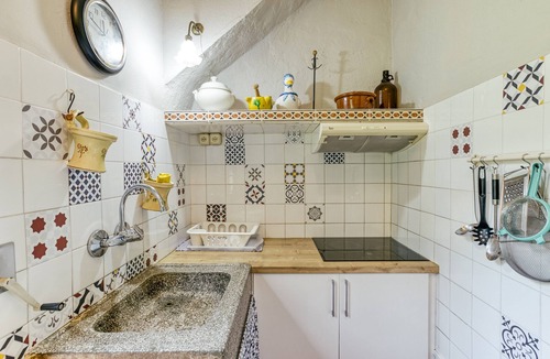 La Vall de Bianya House | Country House 'El Xalet' with Mountain View, Shared Pool and Wi-Fi