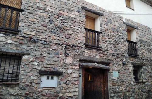 Pina de Montalgrao House | Country House 'Casa De La Cisterna I' with Balcony