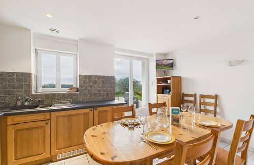 Commequiers Ski Chalet | Country house for 6