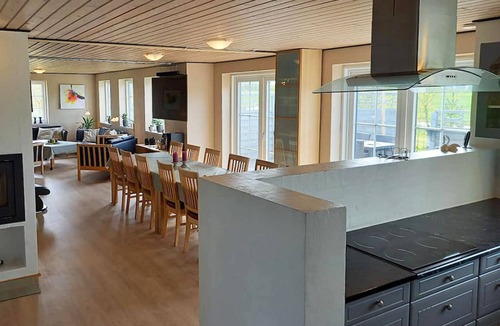 Logstor House | Country house for up to 18 people, also suitable for people with disabilities