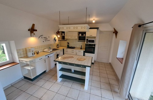 Almont-les-Junies House | Country House 'Gîte Le Ginestou' with Private Terrace and Private Garden